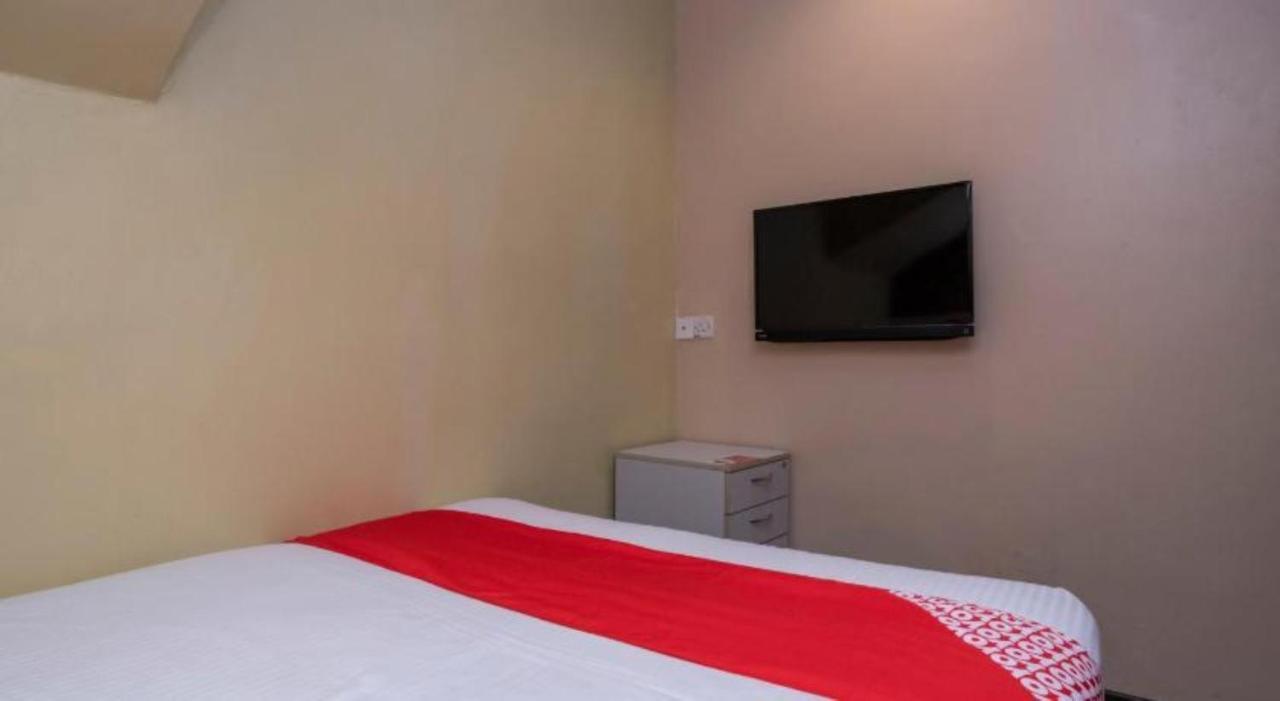 Hotel D'pinetrees